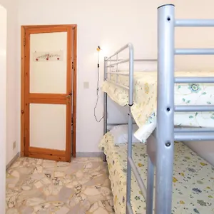 Awesome In W/ 2 Bedrooms Lido di Camaiore